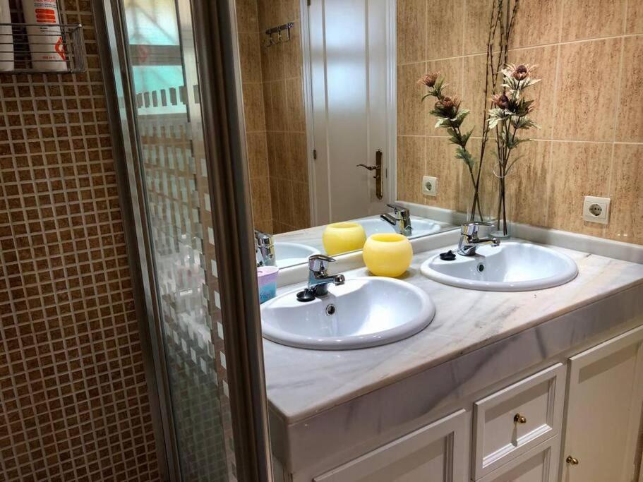 Comfy Apartment In The Heart Of The Costa Del Sol Sitio de Calahonda Exterior photo