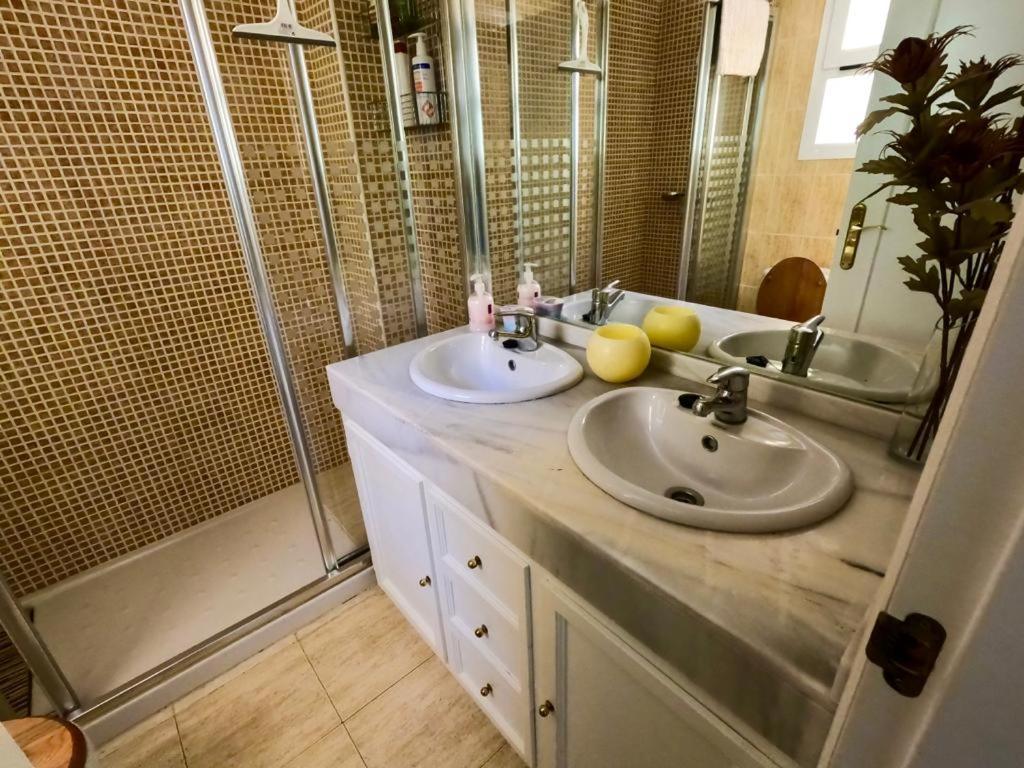 Comfy Apartment In The Heart Of The Costa Del Sol Sitio de Calahonda Exterior photo
