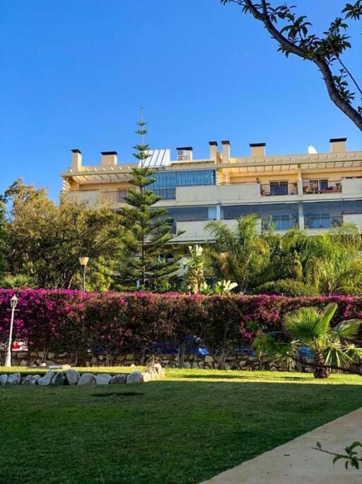 Comfy Apartment In The Heart Of The Costa Del Sol Sitio de Calahonda Exterior photo